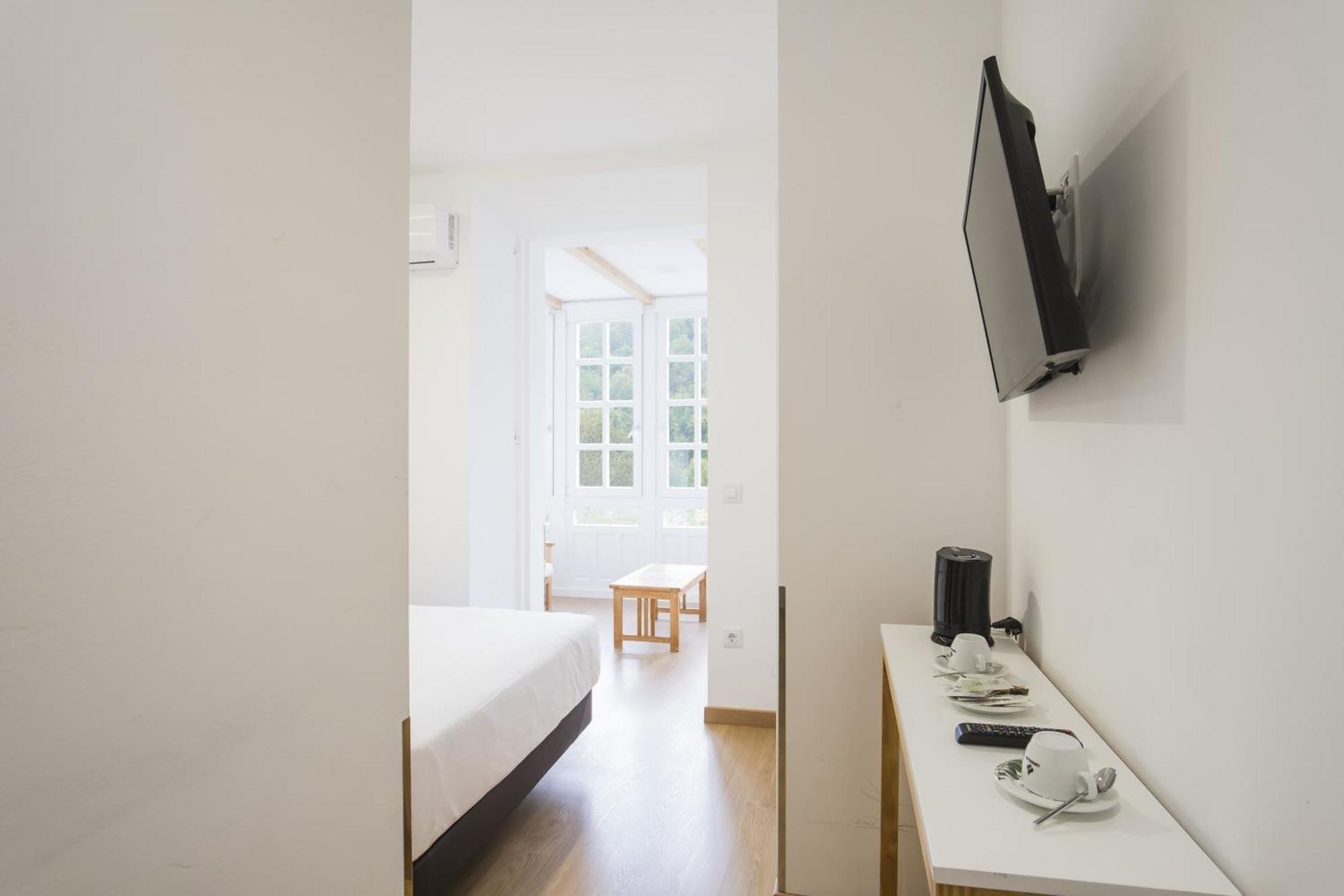 Hotel Alda Tríacastela Buitenkant foto